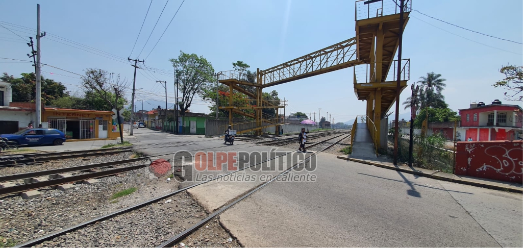Presentan proyectos para pasos ferroviarios en la colonia Modelo de Río  Blanco - Golpe Político